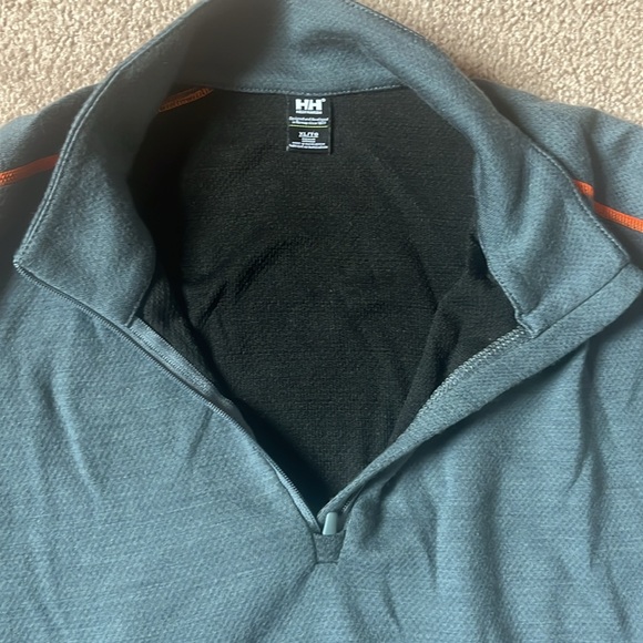 Men’s Helly Hansen 1/4 Zip Base Layer - Picture 2 of 5